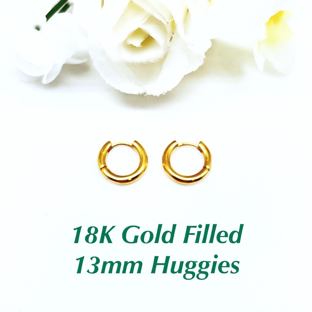 Small 13mm Huggies YG Filled, Click Bar, Sleeping Earring, Outer Ear, NWT